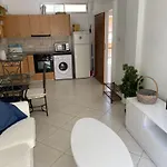 Apartament 1 Bedroom Flat 200m From The In Germasogia Tourist Area Limassol