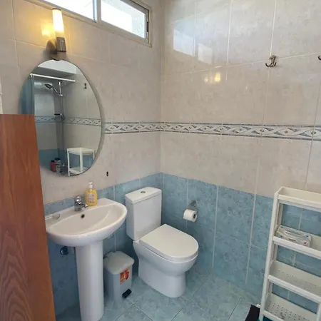 1 Bedroom Flat 200m From The In Germasogia Tourist Area *