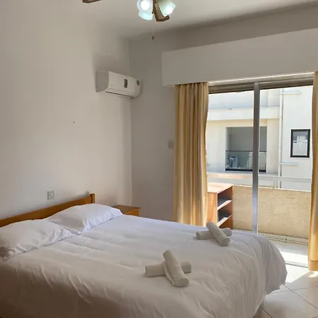 Daire 1 Bedroom Flat 200m From The In Germasogia Tourist Area