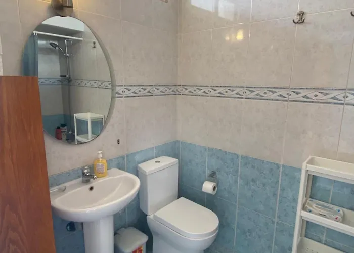 1 Bedroom Flat 200m From The In Germasogia Tourist Area *