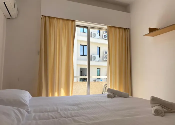 1 Bedroom Flat 200m From The In Germasogia Tourist Area 公寓 利马索尔