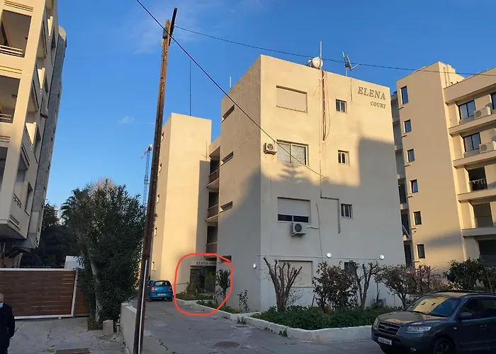 1 Bedroom Flat 200m From The In Germasogia Tourist Area *