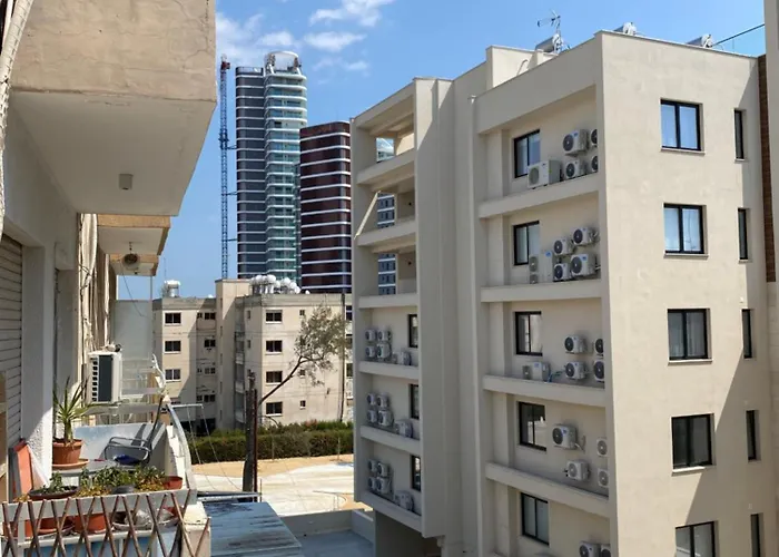 1 Bedroom Flat 200m From The In Germasogia Tourist Area