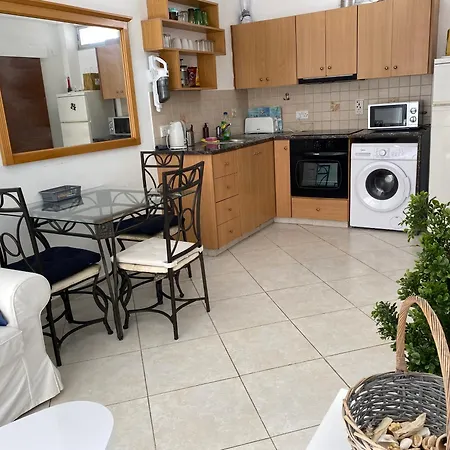 1 Bedroom Flat 200m From The In Germasogia Tourist Area *